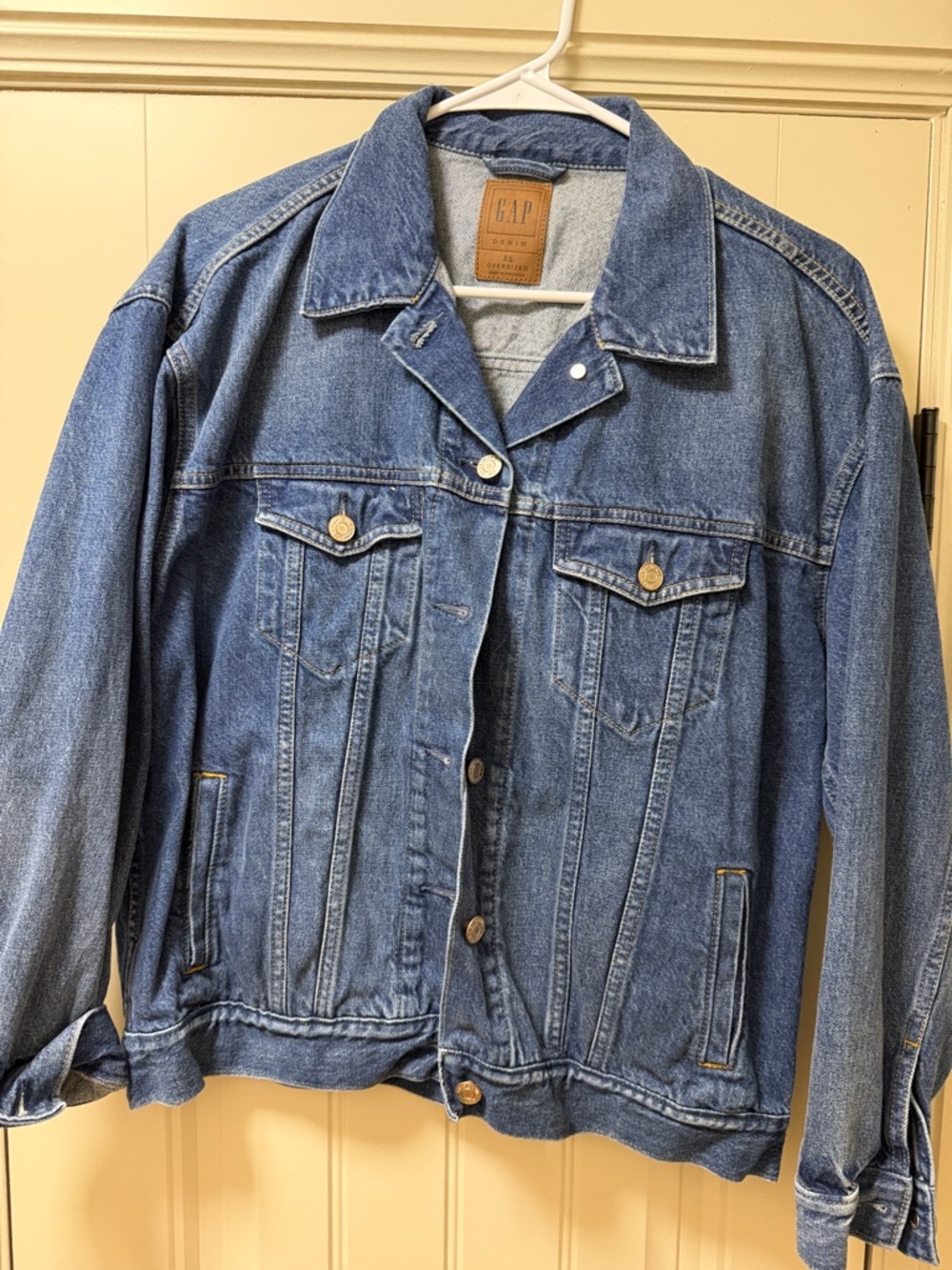 GAP Medium Blue Denim Trucker Jacket